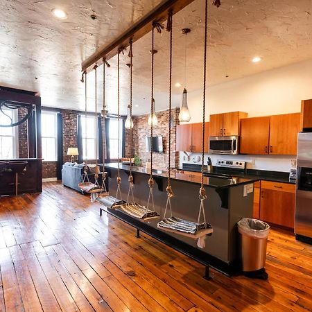 The Two Story Loft Appartement Springfield Buitenkant foto