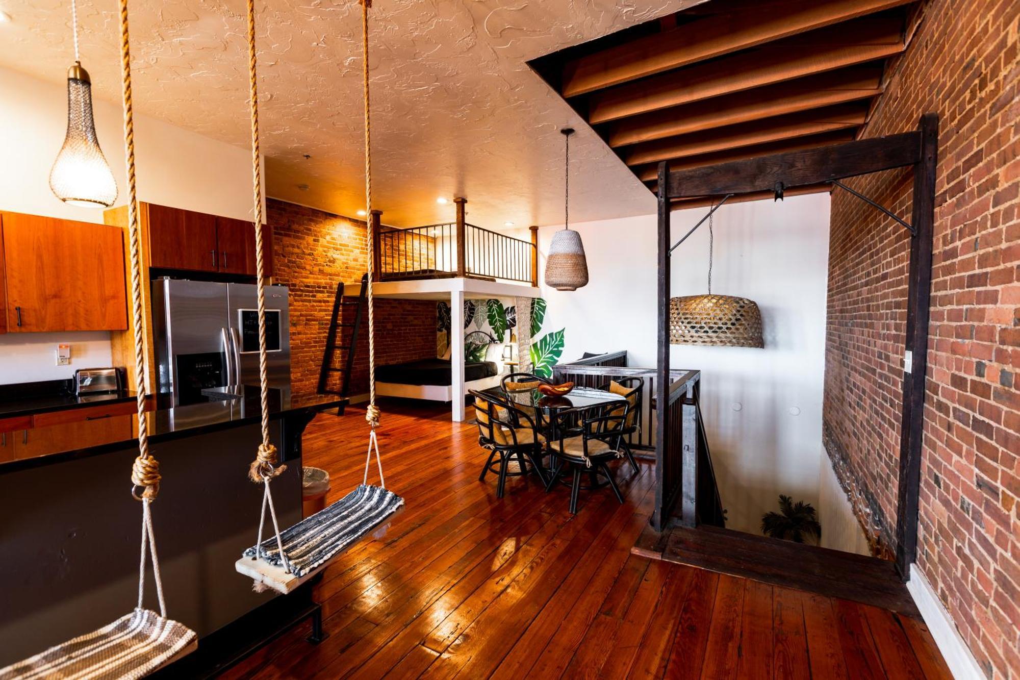 The Two Story Loft Appartement Springfield Buitenkant foto