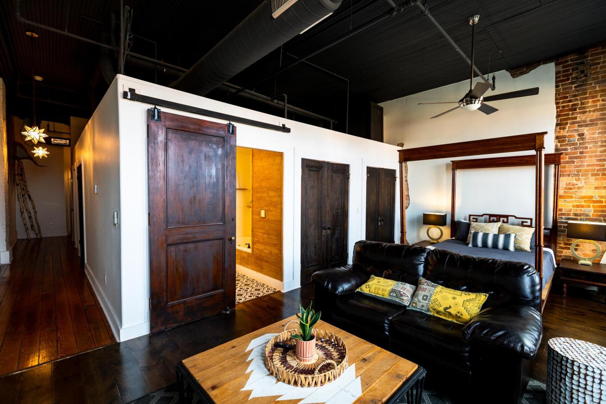 The Two Story Loft Appartement Springfield Buitenkant foto